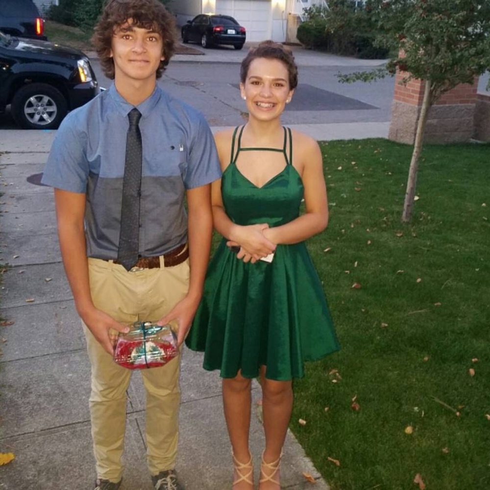 Emerald/Green hoco dress
